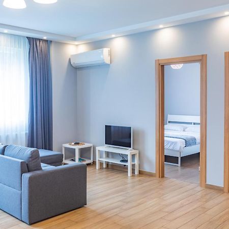 Apartment By The Sheraton باتومي المظهر الخارجي الصورة